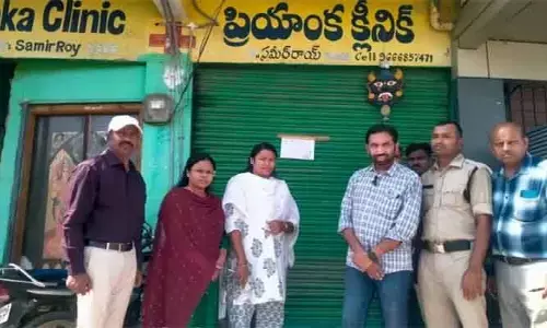 ఆర్మూర్ లో ప్రియాంక‌, భార‌తి క్లినిక్ లు సీజ్