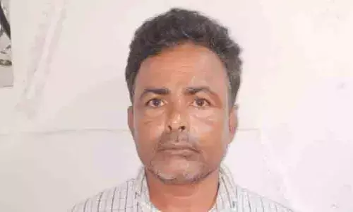 న‌కిలీ ప‌త్రాలు సృష్టించి స్థ‌లం క‌బ్జాయ‌త్నం చేసిన వ్య‌క్తి అరెస్ట్