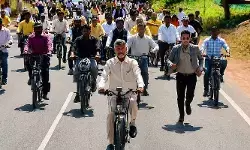 విశాఖలో సైకిల్ తొక్కిన సీఎం చంద్రబాబు.. పర్యావరణ పరిరక్షణపై కీలక పిలుపు