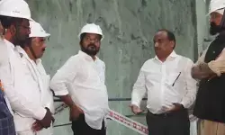 నార్లాపూర్ హెడ్ రెగ్యులేటర్‌‌ను పరిశీలించిన సీఎం.. భూ నిర్వాసితులకు కీలక హామీ