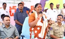 ప్రజల సమస్యల పరిష్కారమే లక్ష్యంగా ప్రత్యేక ప్రజా దర్బార్ నిర్వహణ: మంత్రి సీతక్క