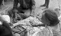 ఉపాధి హామీ పనికి వెళ్లికు కూలీకి అస్వస్థత..  మృతి