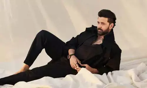 దర్శకులు నాకు అలాంటి పాత్రలు ఇవ్వడం లేదు.. ఇది చాలా విచారకరమంటూ హృతిక్ సెన్సేషనల్ పోస్ట్
