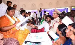ప్రజాసమస్యలను త్వరితగతిన పరిష్కరించడానికే ప్రజాదర్బార్ : మంత్రి సీతక్క