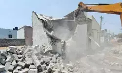 జవహర్‌నగర్‌లో అక్రమ నిర్మాణాలపై కొరడా
