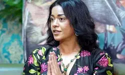 Mumaith Khan: ఆ టైమ్‌లో పిట్స్ కూడా వచ్చేవి.. తన పరిస్థితిపై నటి ఎమోషనల్