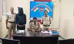 ఇసుక అక్రమ రవాణా చేస్తూ ప్రమాదానికి కారణమైన వ్యక్తి అరెస్ట్