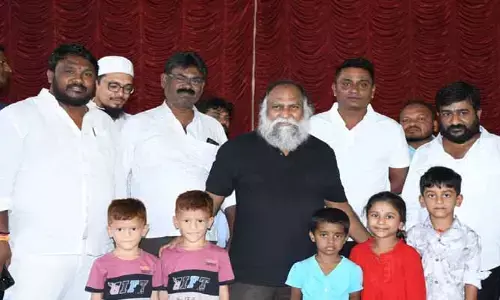 మాట ఇచ్చే..నిలబెట్టే..!