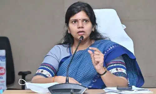 రైతులకు ఇష్టంలేని ఎరువులను బలవంతంగా అంటగట్టొద్దు : కలెక్టర్ ఇలా త్రిపాఠి