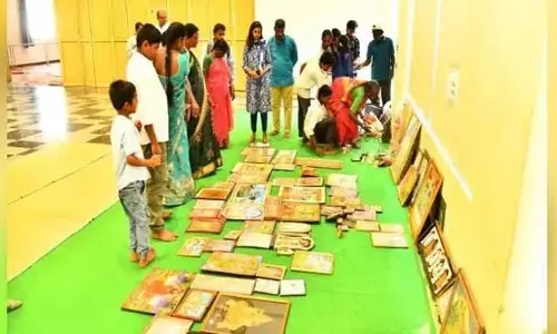దేవుళ్ల పాత ఫొటోలు.. విగ్రహాలు ఉంటే ఇవ్వండి