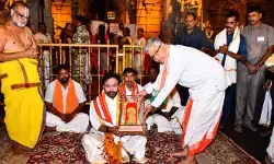 యాదగిరిగుట్టలో కేంద్ర మంత్రి కిషన్ రెడ్డి ప్రత్యేక పూజలు