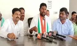బీజేపీ నాయకుడు ఎల్లేనివీ దొంగ నాటకాలు.. దొంగ దీక్షలు : కాంగ్రెస్ మండల అధ్యక్షుడు బాలరాజు బీజేపీ నాయకుడు ఎల్లేనివీ దొంగ నాటకాలు.. దొంగ దీక్షలు : కాంగ్రెస్ మండల అధ్యక్షుడు బాలరాజు