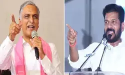 బిడ్డా బబ్లూ మా ప్రభుత్వం వచ్చాక నీకుంటది.. పోలీసు అధికారికి హరీశ్ రావు మాస్ వార్నింగ్ బిడ్డా బబ్లూ మా ప్రభుత్వం వచ్చాక నీకుంటది.. పోలీసు అధికారికి హరీశ్ రావు మాస్ వార్నింగ్