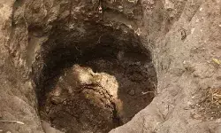 గుప్తనిధుల కోసం తవ్వకాలు..