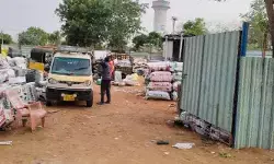 జోరుగా స్క్రాప్ దందా..