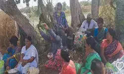 ఉపాధి హామీ.. రీల్స్కు వేదికైంది..! ఉపాధి హామీ.. రీల్స్కు వేదికైంది..!