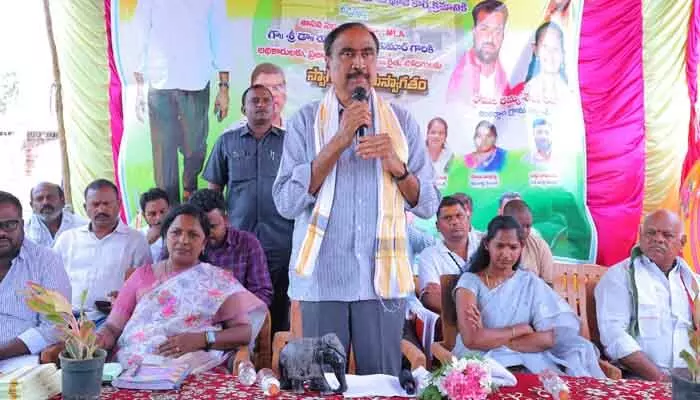 రాజకీయాలు ఎన్నికల వరకే.. అభివృద్ధి నిరంతర ప్రక్రియ : ఎమ్మెల్యే సంజయ్ కుమార్ రాజకీయాలు ఎన్నికల వరకే.. అభివృద్ధి నిరంతర ప్రక్రియ : ఎమ్మెల్యే సంజయ్ కుమార్