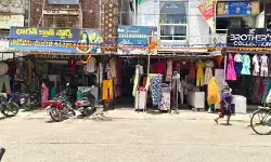 కాగజ్నగర్ మున్సిపాలిటీలో ఆక్రమణల పర్వం కాగజ్నగర్ మున్సిపాలిటీలో ఆక్రమణల పర్వం