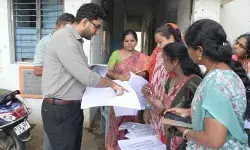 సర్ ప్రత్యేక సవరణ కార్యక్రమంపై కేఎంసీ కమిషనర్ తనిఖీ.. సర్ ప్రత్యేక సవరణ కార్యక్రమంపై కేఎంసీ కమిషనర్ తనిఖీ..