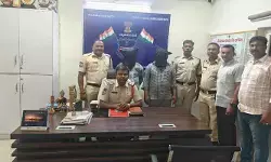 వివాహేతర సంబంధం అనుమానంతో దాడి.. ఇద్దరి అరెస్ట్ వివాహేతర సంబంధం అనుమానంతో దాడి.. ఇద్దరి అరెస్ట్