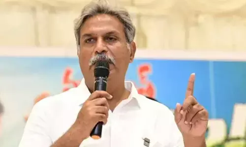 నా స్నేహితుడిని వేధిస్తున్నారు: పోలీసులపై NHRCలో కేశినేని నాని ఫిర్యాదు