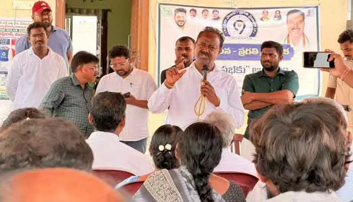 గ్రామ అభివృద్ధికి ప్రాధాన్యత : ఎమ్మెల్యే గండ్ర గ్రామ అభివృద్ధికి ప్రాధాన్యత : ఎమ్మెల్యే గండ్ర
