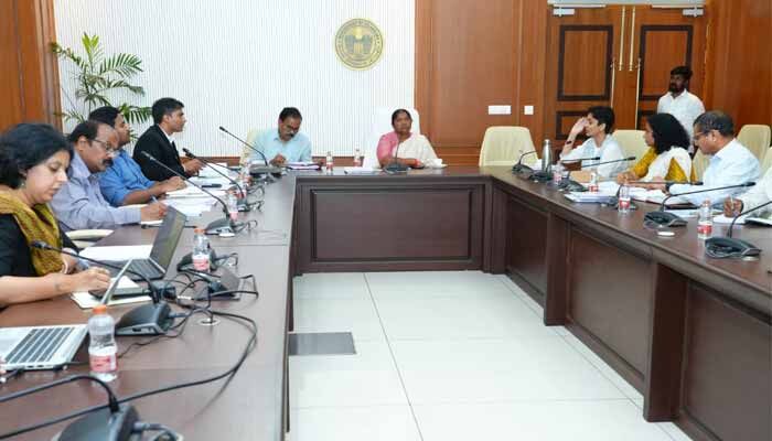 వీబీ జీ రామ్‌జీ చ‌ట్టంతో జ‌రిగే న‌ష్టాన్ని భ‌ర్తి చేసే విధంగా  చ‌ర్య‌లు: మంత్రి సీత‌క్క‌