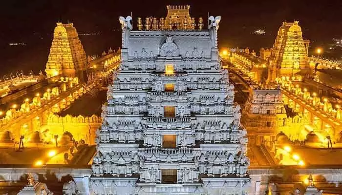 యాదగిరిగుట్ట ఆలయ ఉద్యోగాలకు 10, 11 తేదీల్లో ఎంపిక పరీక్షలు యాదగిరిగుట్ట ఆలయ ఉద్యోగాలకు 10, 11 తేదీల్లో ఎంపిక పరీక్షలు
