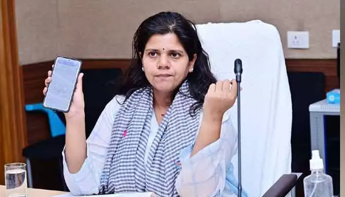 రైతుల అవసరాలకు సరిపడా ఎరువుల నిల్వలు : కలెక్టర్ ఇలా త్రిపాఠి రైతుల అవసరాలకు సరిపడా ఎరువుల నిల్వలు : కలెక్టర్ ఇలా త్రిపాఠి