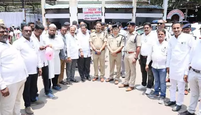 చేప ప్రసాద పంపిణీ ప్రశాంతంగా జరిగేందుకు పటిష్ట చర్యలు చేప ప్రసాద పంపిణీ ప్రశాంతంగా జరిగేందుకు పటిష్ట చర్యలు