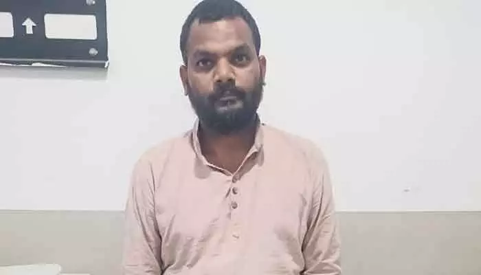 ఆర్టీసీ ఉద్యోగాల పేరుతో భారీ బురిడీ.. ఆర్టీసీ ఉద్యోగాల పేరుతో భారీ బురిడీ..