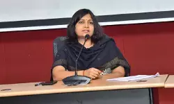 గురుకులాల బాధ్యతలకు ఐఏఎస్ విజయేంద్ర దూరం గురుకులాల బాధ్యతలకు ఐఏఎస్ విజయేంద్ర దూరం