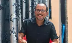 రెబ్బెన మండలంలో విషాదం.. వడదెబ్బతో ఉపాధ్యాయుడు మృతి రెబ్బెన మండలంలో విషాదం.. వడదెబ్బతో ఉపాధ్యాయుడు మృతి