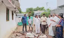 ప్రకృతి విపత్తు బాధితులను ప్రభుత్వం వెంటనే ఆదుకోవాలి : మాజీ ఎమ్మెల్యే ప్రకృతి విపత్తు బాధితులను ప్రభుత్వం వెంటనే ఆదుకోవాలి : మాజీ ఎమ్మెల్యే