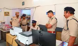 దేవరకొండ సీఐ కార్యాలయంలో ఎస్పీ ఆకస్మిక తనిఖీ