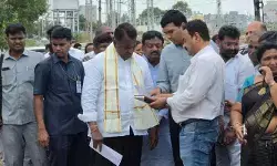 మహిళా డిగ్రీ కళాశాలను సందర్శించిన మంత్రి అడ్లూరి.. మహిళా డిగ్రీ కళాశాలను సందర్శించిన మంత్రి అడ్లూరి..