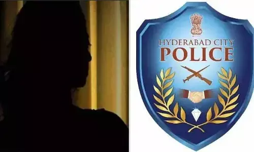 హైదరాబాద్ పోలీసులపై యువతి తీవ్ర ఆరోపణలు!
