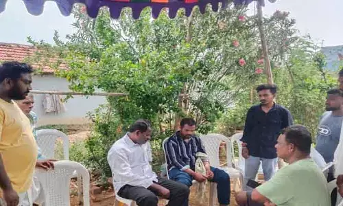 గ‌ల్ఫ్ మృతుని కుటుంబాన్ని ప్ర‌భుత్వం ఆదుకుంటుంది : స‌ర్పంచ్ ల ఫోరం అధ్య‌క్షులు దొమ్మాటి న‌ర్స‌య్య