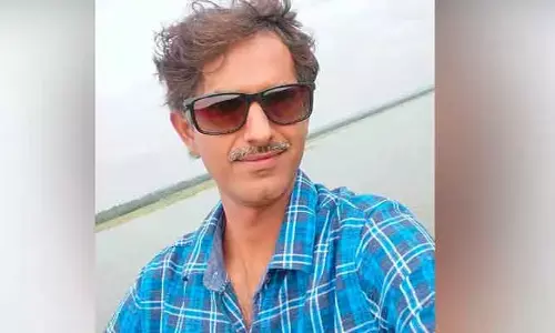 ట్రాక్టర్ బైక్ ఢీకొని ఒకరు మృతి.. మరొకరికి తీవ్ర గాయాలు