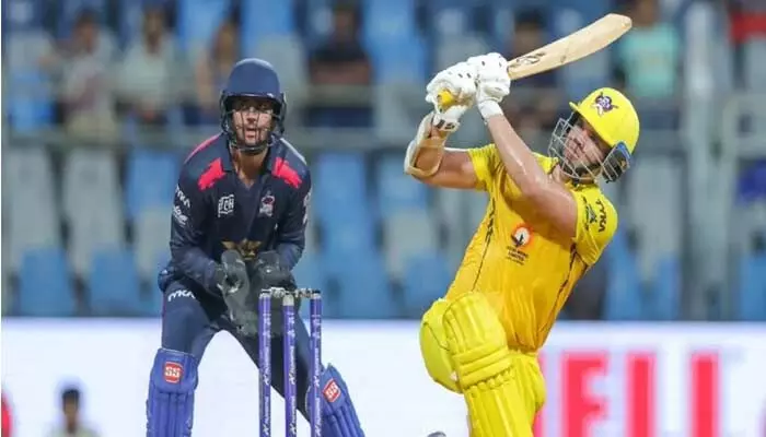 బ్యాట్ బౌల్ తో విజృంభించిన అర్జున్ టెండూల్కర్.. ప్రశంసల జల్లు బ్యాట్ బౌల్ తో విజృంభించిన అర్జున్ టెండూల్కర్.. ప్రశంసల జల్లు