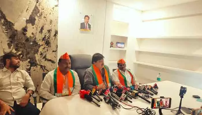 ధాన్యం కొనుగోళ్లపై కేంద్రం పై తప్పుడు ప్రచారం: రాంచందర్ రావు ధాన్యం కొనుగోళ్లపై కేంద్రం పై తప్పుడు ప్రచారం: రాంచందర్ రావు