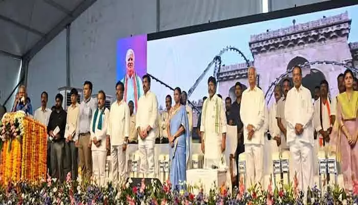 విద్యుత్ మౌలిక సదుపాయాల అభివృద్ధికి డిప్యూటీ సీఎం భట్టి విక్రమార్క శ్రీకారం విద్యుత్ మౌలిక సదుపాయాల అభివృద్ధికి డిప్యూటీ సీఎం భట్టి విక్రమార్క శ్రీకారం