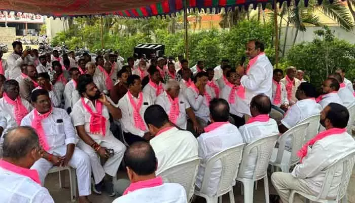 రామచంద్రాపురం డివిజన్లో బీఆర్ఎస్ డిజిటల్ సభ్యత్వ నమోదుపై అవగాహన.. రామచంద్రాపురం డివిజన్లో బీఆర్ఎస్ డిజిటల్ సభ్యత్వ నమోదుపై అవగాహన..