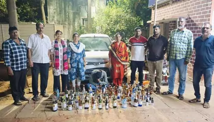 భారీగా నాన్-డ్యూటీ మద్యం పట్టివేత.. భారీగా నాన్-డ్యూటీ మద్యం పట్టివేత..