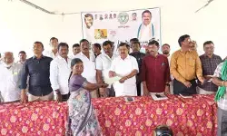 ‘కాంగ్రెస్ ప్రభుత్వం ప్రజా సంక్షేమమే పరమావధిగా పనిచేస్తోంది’: ఎమ్మెల్యే ‘కాంగ్రెస్ ప్రభుత్వం ప్రజా సంక్షేమమే పరమావధిగా పనిచేస్తోంది’: ఎమ్మెల్యే
