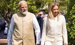ప్రధాని మోడీకి మెలోనీ అభినందనలు.. భారత్-ఇటలీ బంధానికి కొత్త ఊపు ప్రధాని మోడీకి మెలోనీ అభినందనలు.. భారత్-ఇటలీ బంధానికి కొత్త ఊపు