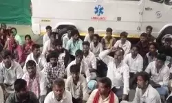 ప్రజల ప్రాణాలతో చెలగాటమాడుతున్న ప్రైవేటు ఆసుపత్రులు ప్రజల ప్రాణాలతో చెలగాటమాడుతున్న ప్రైవేటు ఆసుపత్రులు