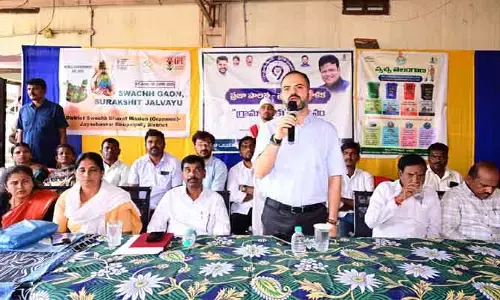 ప్రత్యామ్నాయ పంటల సాగుకు రైతులకు అవగాహన కల్పించాలి