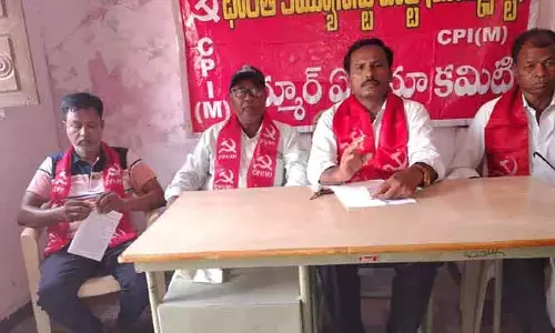 రైతులను ముంచే యూరియా యాప్‌ను ఎత్తివేయాలి : పల్లెపు వెంకటేష్