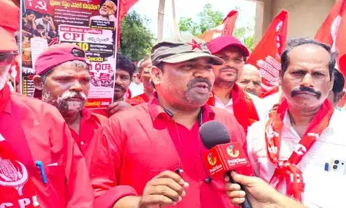 అధిక ధరలపై కమ్యూనిస్టుల కన్నెర్ర